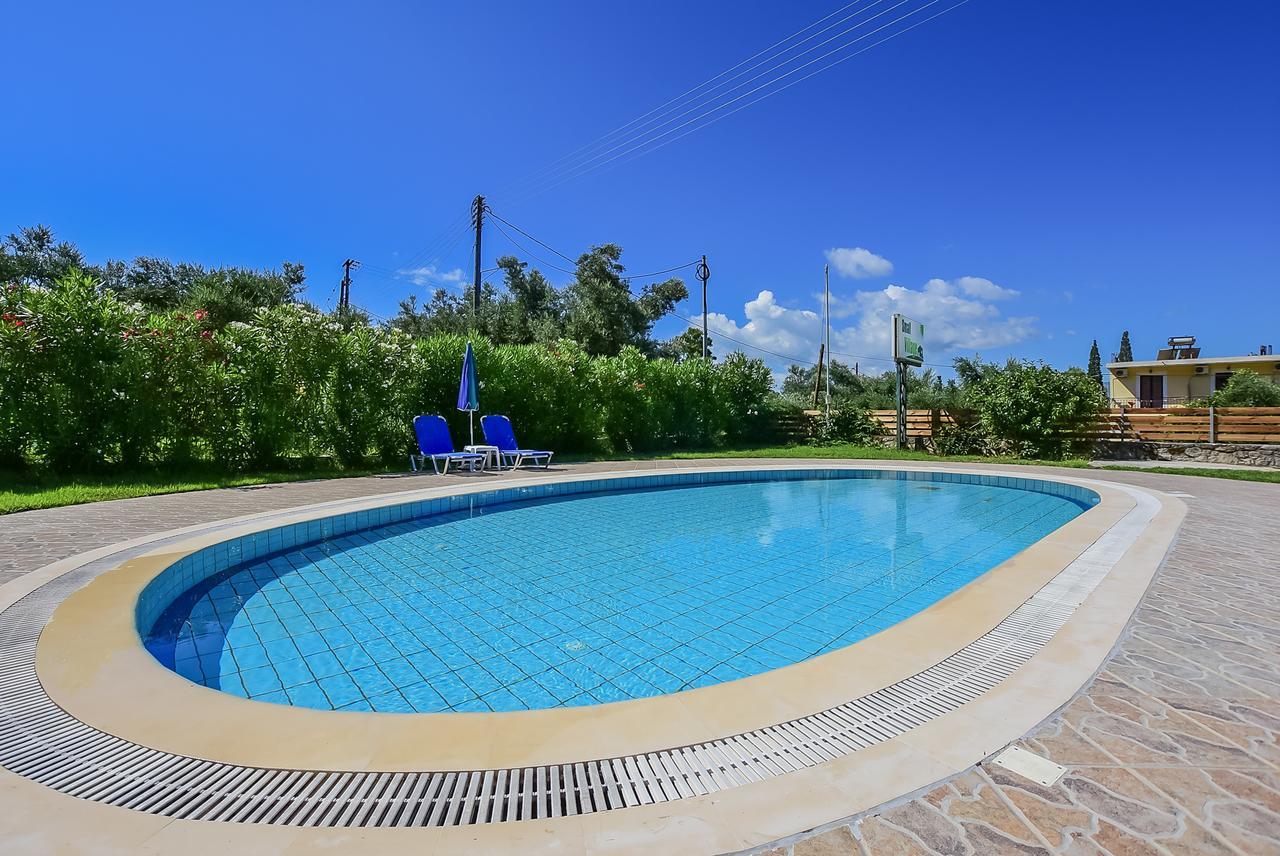 Tonia Apartments Zakynthos Town Exterior photo